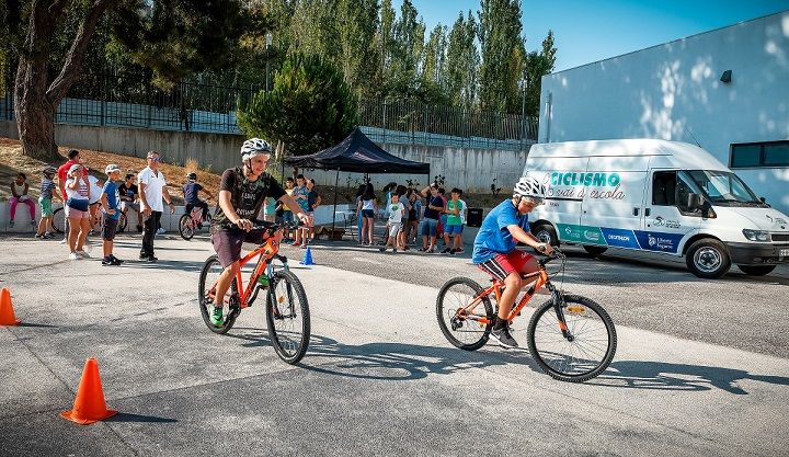 FPC defende que seguro escolar cubra deslocações de bicicleta