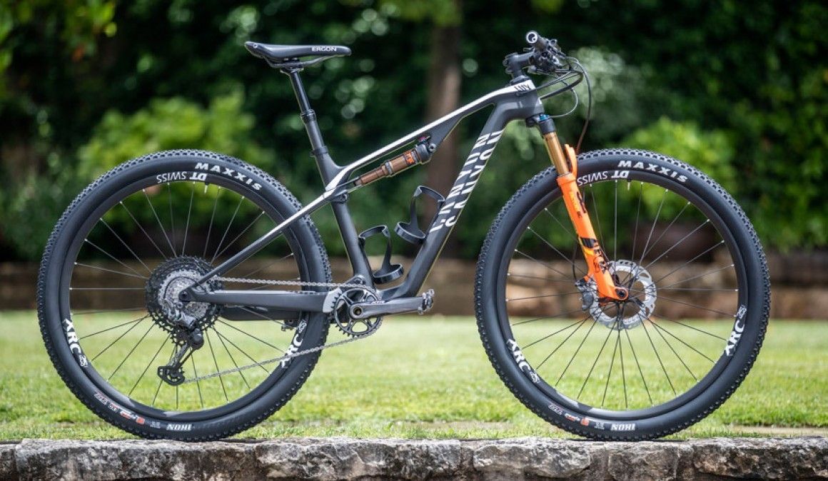Já testámos a novíssima versão da Canyon Lux