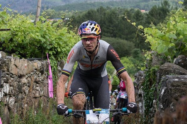 Taça de Maratona encerra época de BTT em Manteigas