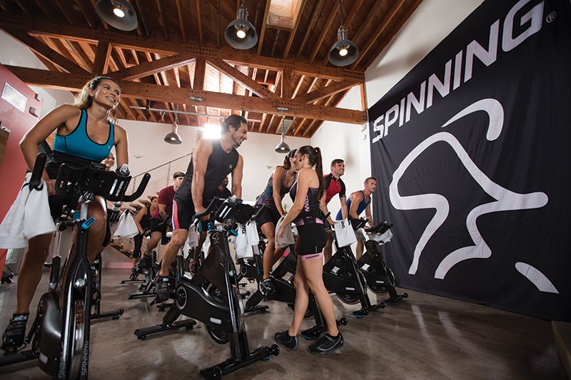Shimano lança sapatos femininos para indoor cycling: Foto - Precor