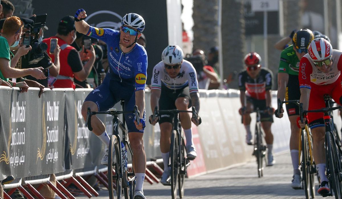 UAE Tour: Sam Bennett soma a sua segunda vitória