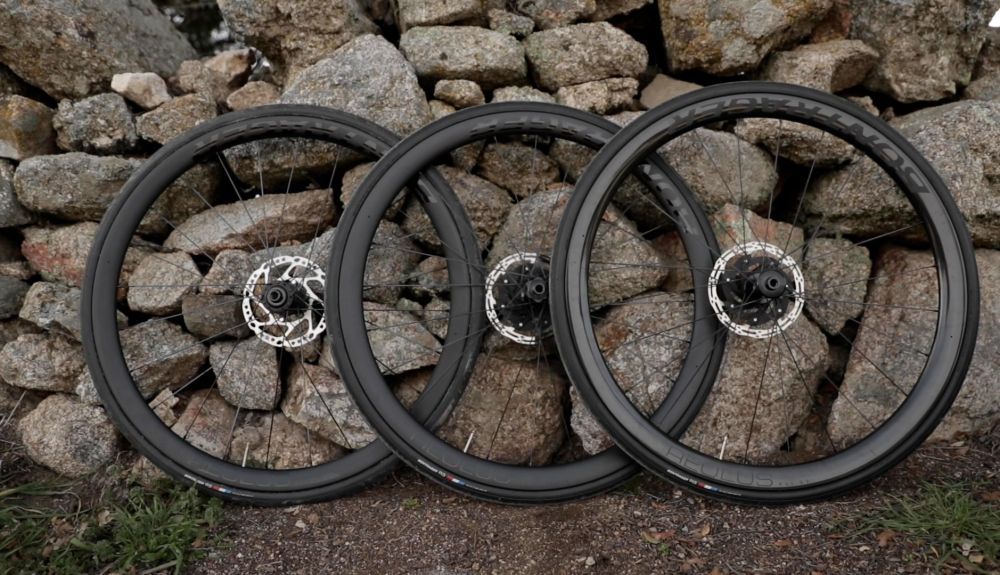 604de4470ee694be1134b984-teste-nova-gama-de-rodas-de-carbono-bontrager-aeolus-tubeless.jpg