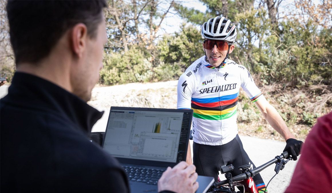 Como se preparam as equipas? Vejamos o caso da Specialized Factory Racing
