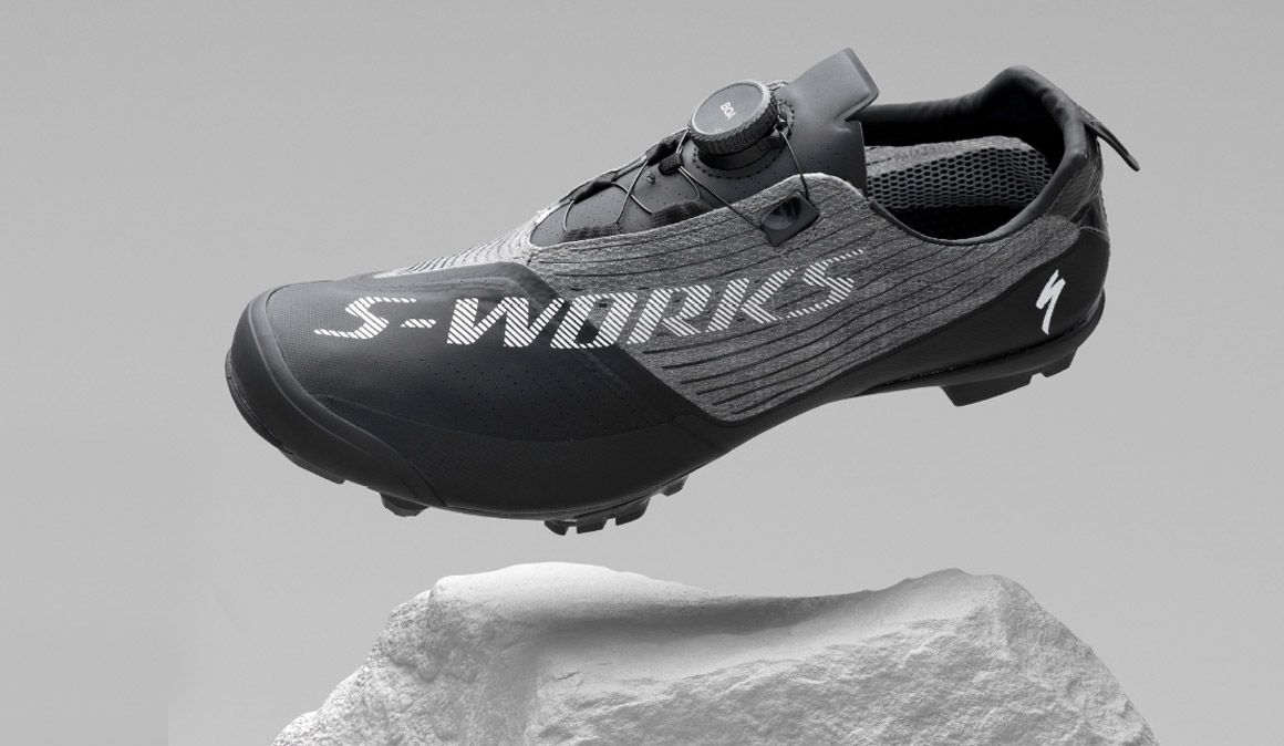 Novos sapatos Specialized S-Works EXOS EVO pesam somente 231 g