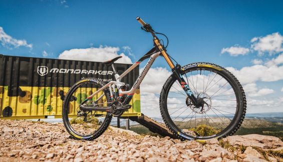 mondraker summum carbon 2022 15 mondraker summum carbon 2022 15