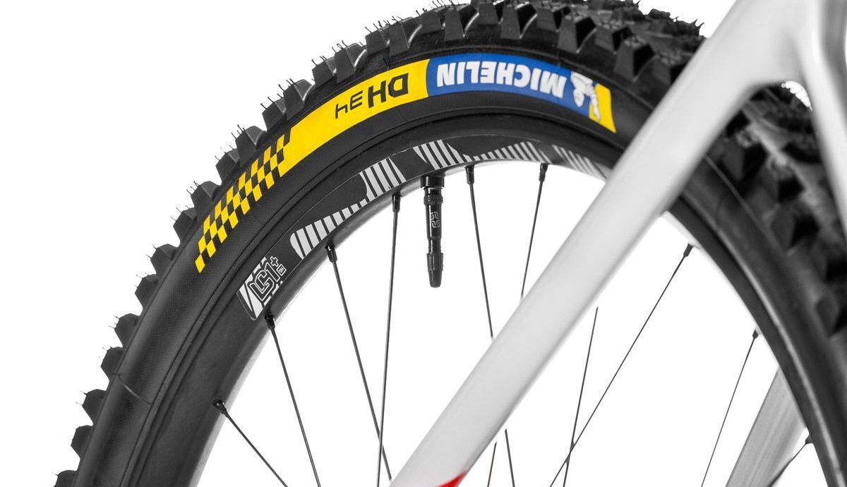 mondraker summum carbon 2022 32 mondraker summum carbon 2022 32