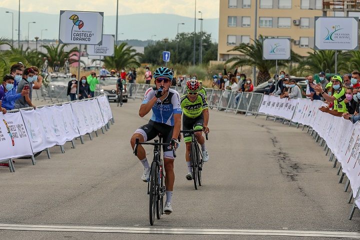 Pedro Andrade bate Fábio Costa ao sprint em corrida emocionante nos Nacionais de estrada Sub-23
