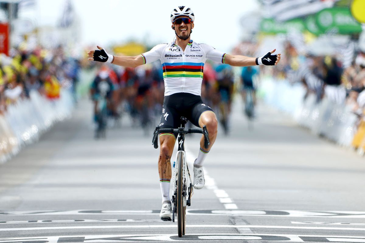 Alaphilippe ganha etapa inaugural do Tour, em dia acidentado 