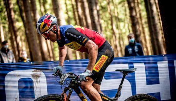 atrossbellphoto team trek pirelli vlad dascalu rid
