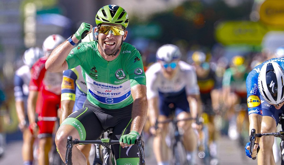 Tour: Mark Cavendish volta a ganhar e fez história