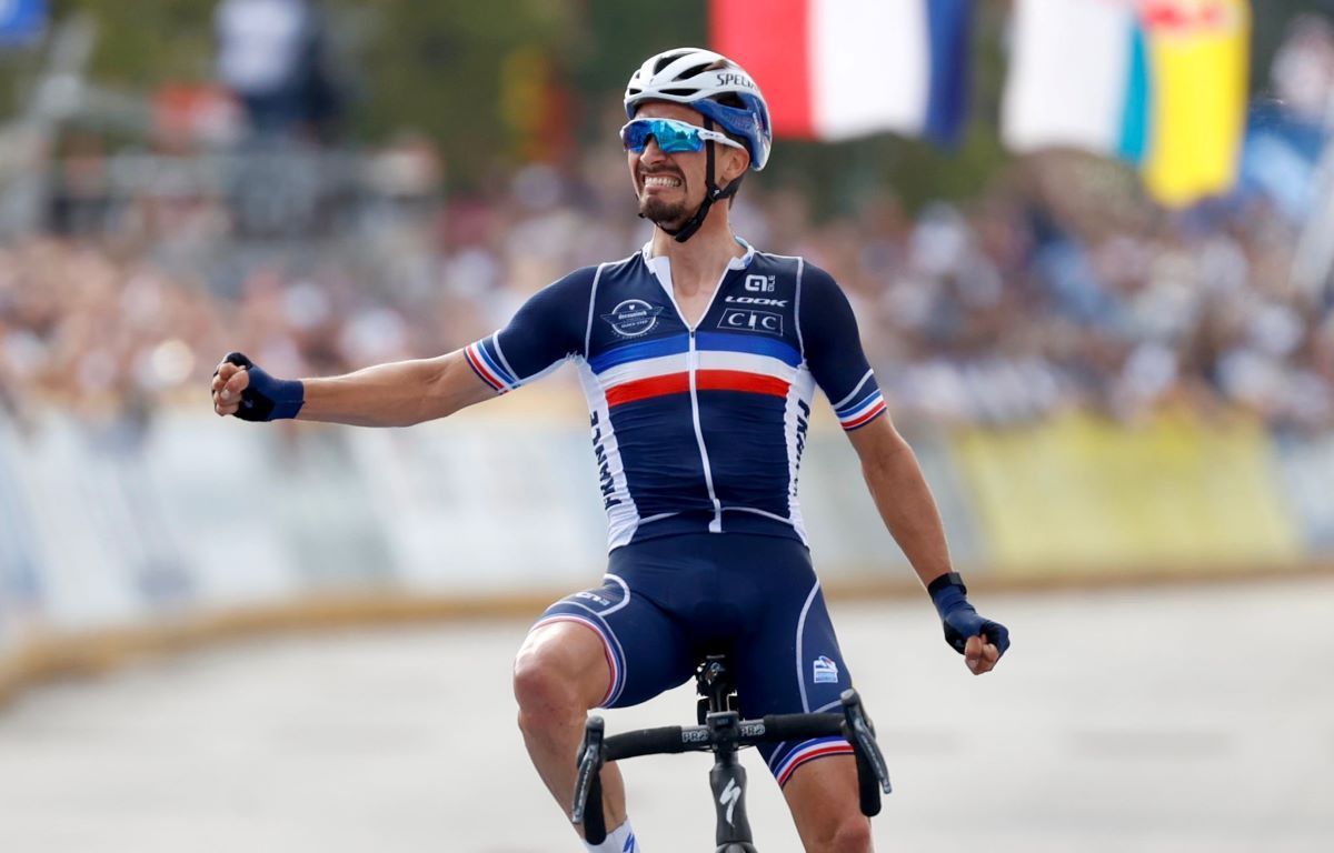 Alaphilippe revalidou o título mundial de ciclismo