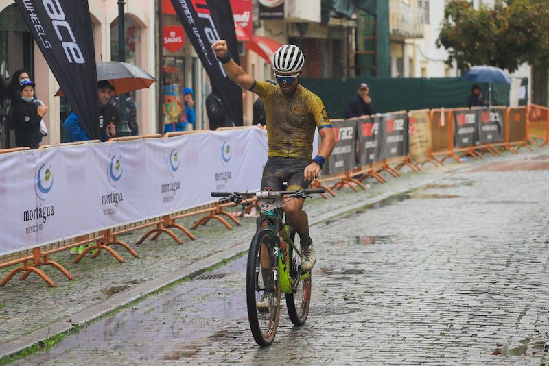 Bruno Sancho e Melissa Maia vencem nacionais de Maratona