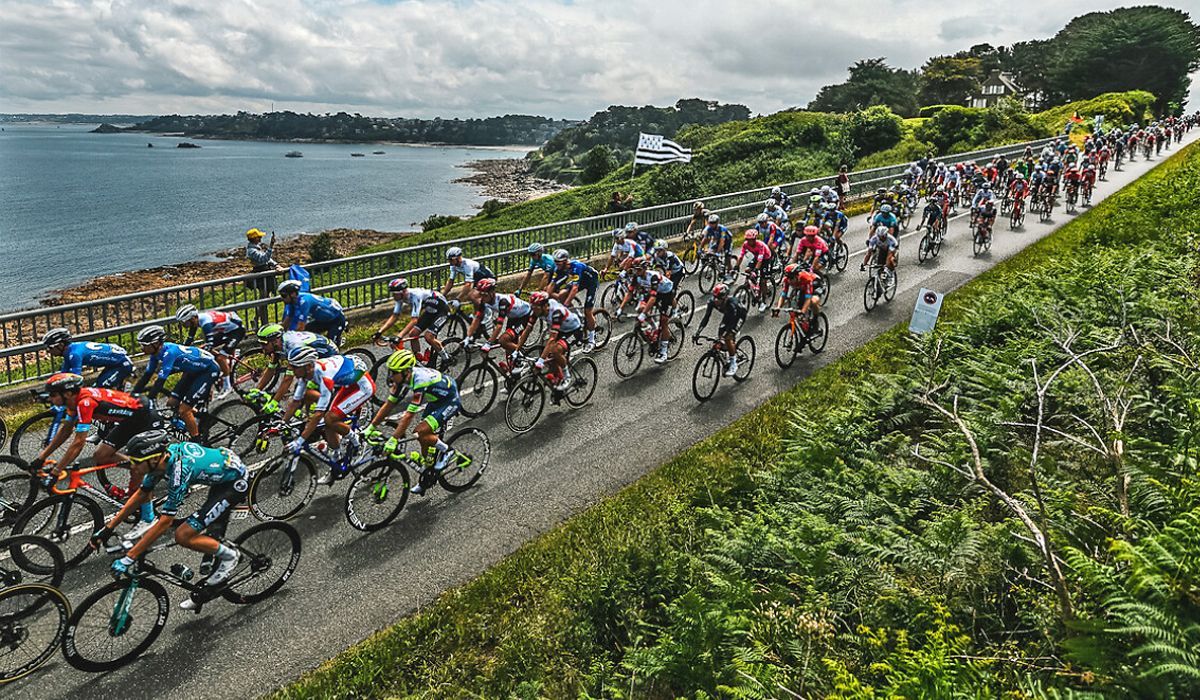 UCI publica a lista de equipas que solicitaram licença profissional para 2022