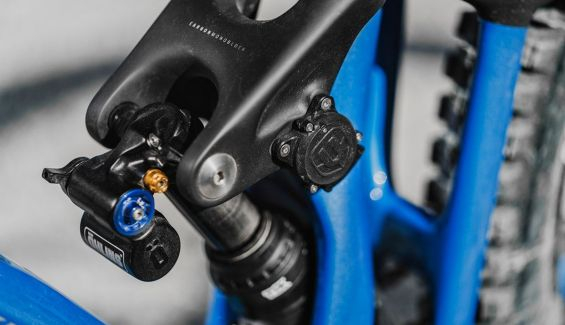 mondraker renova a foxy carbon 5 mondraker renova a foxy carbon 5