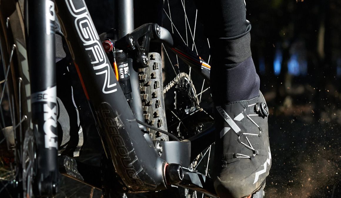 Sentes os pés frios quando andas de bicicleta? Este artigo é para ti...