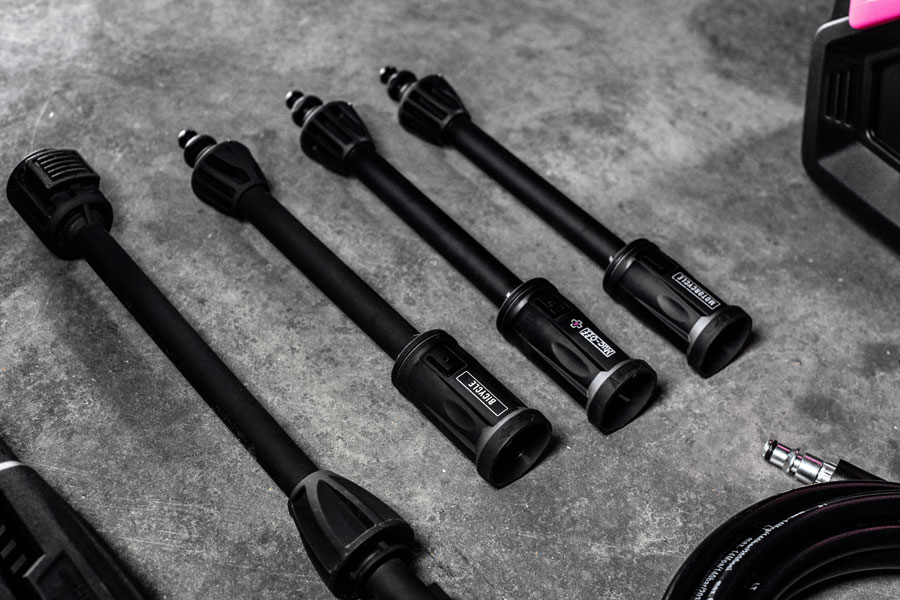 Muc-Off apresenta máquina de lavar bicicletas a alta pressão