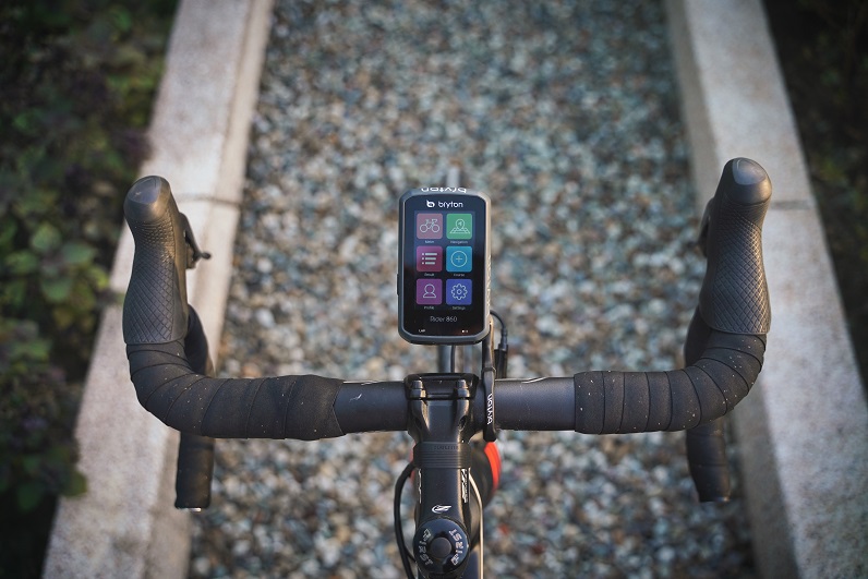 Bryton apresenta novo GPS Rider 860