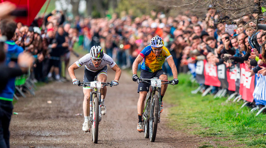 Nino Schurter no seu aniversário: “Espero competir brevemente"