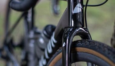 Factor Bikes estreia-se no mundo do gravel com a LS