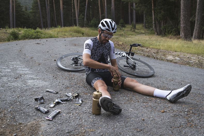 Contador completa, com recorde, o desafio Everesting em Navapelegrín