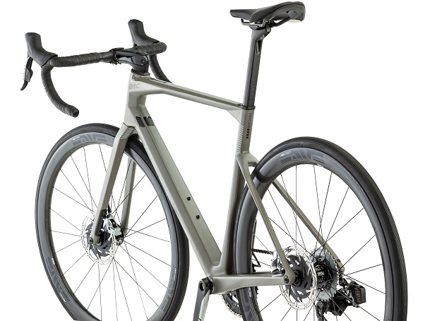 BMC Roadmachine redesenhada
