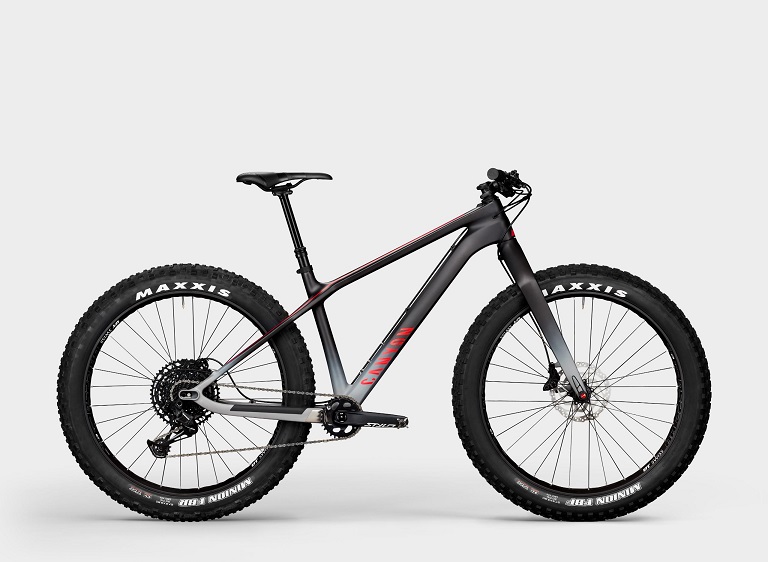 Canyon Dude com novas cores, componentes e rodas