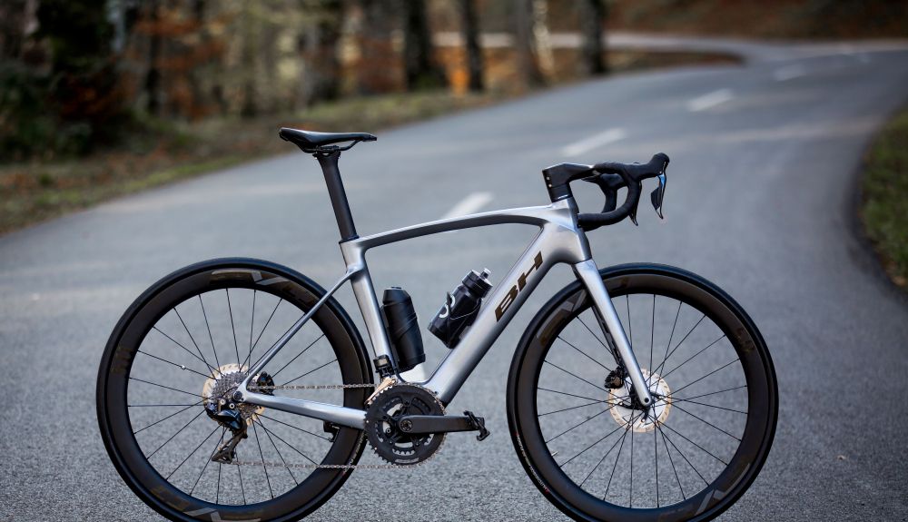 BH Core Carbon: uma elétrica de carbono com 220 km de autonomia