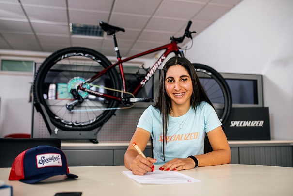 Raquel Queirós assina com a Specialized Portugal