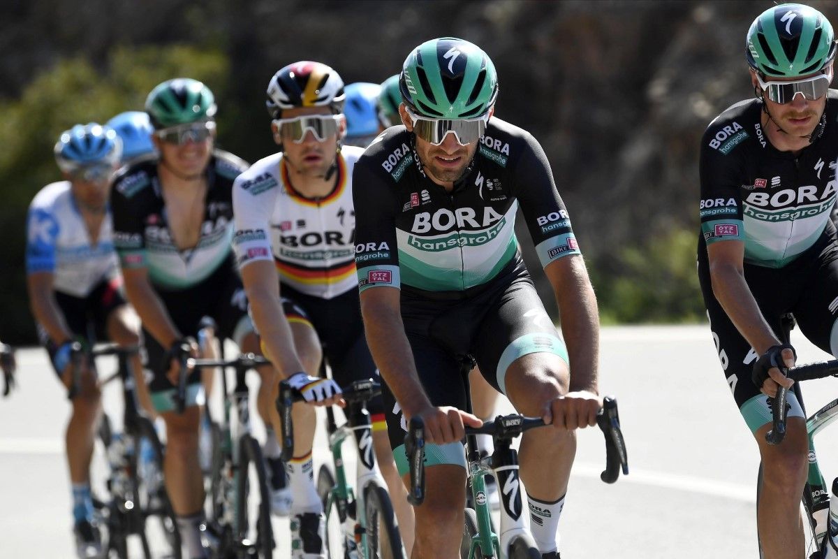 Vários ciclistas da Bora-Hansgrohe foram atropelados enquanto treinavam em Italia