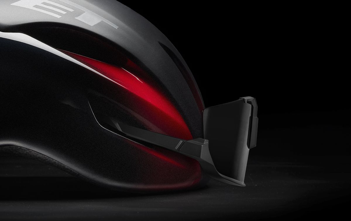 Novo capacete Met Manta MIPS