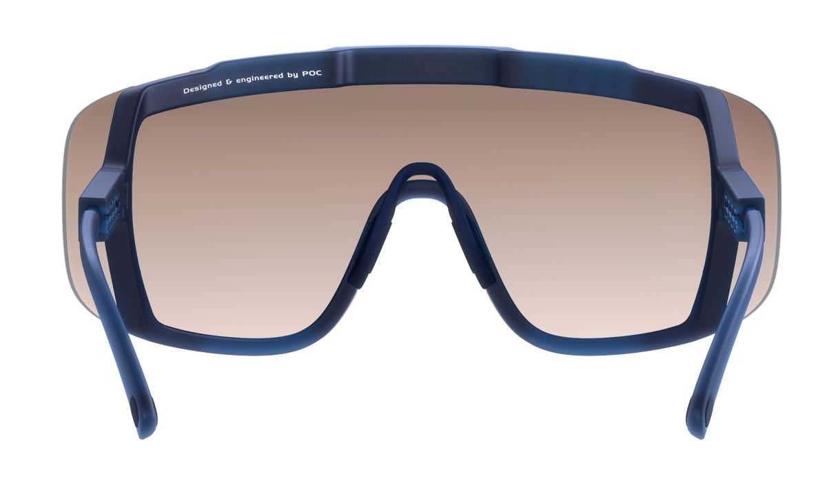 POC apresenta o novo capacete Kortal Race MIPS e os óculos Devour
