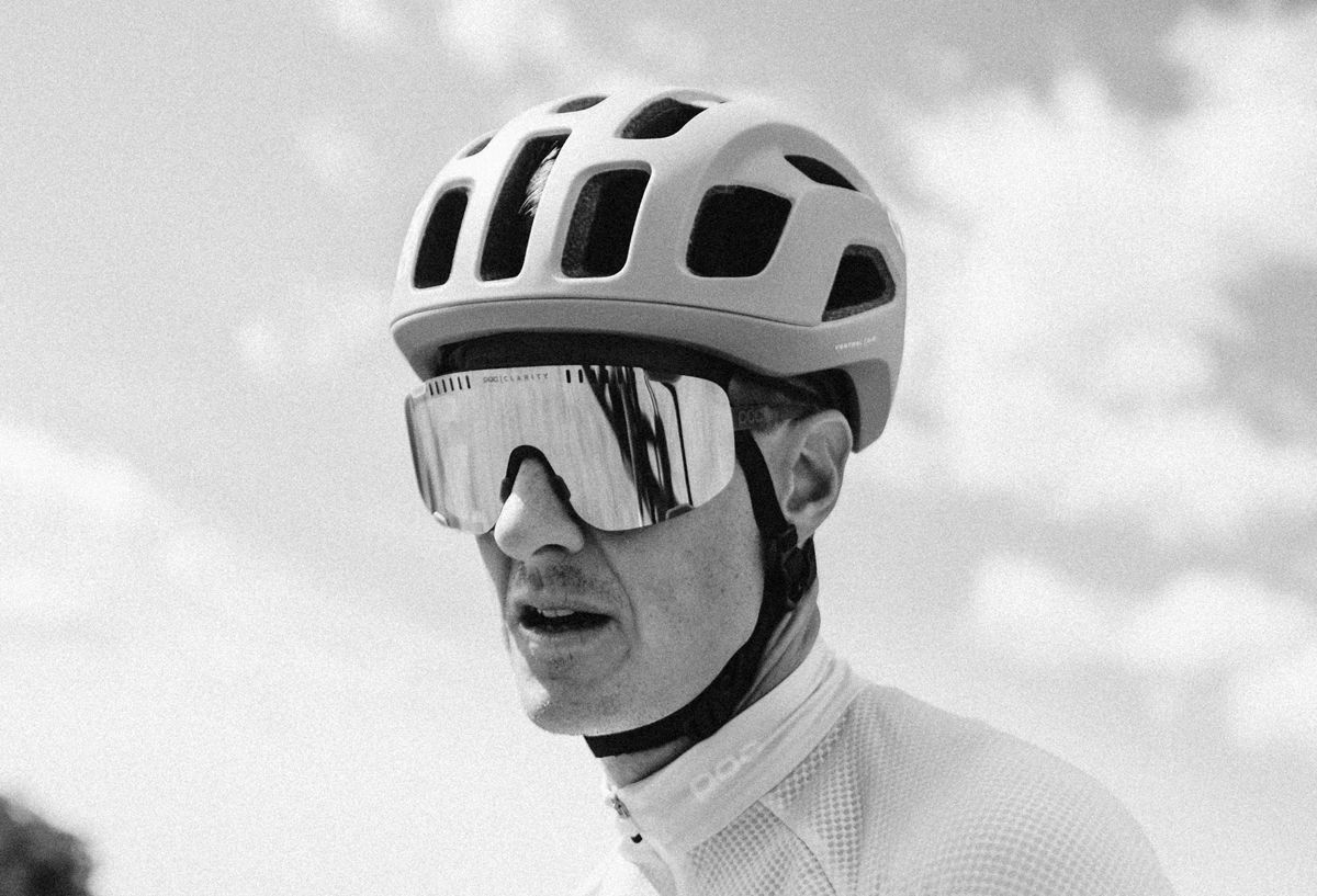 POC apresenta o novo capacete Kortal Race MIPS e os óculos Devour