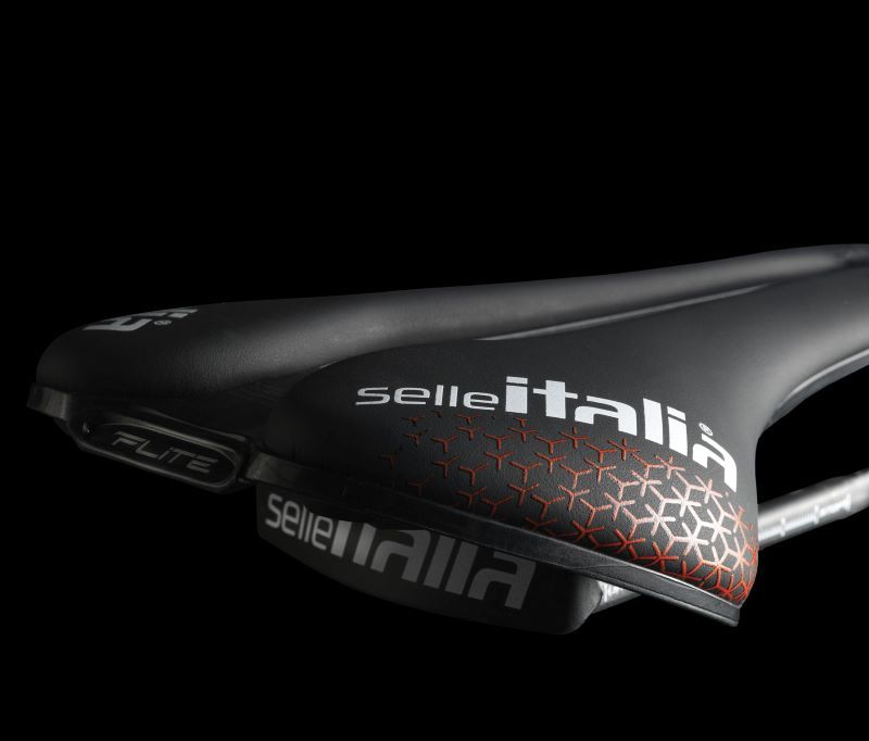 Selle Italia apresenta o Flite Boost Pro Team Kit Carbonio Superflow